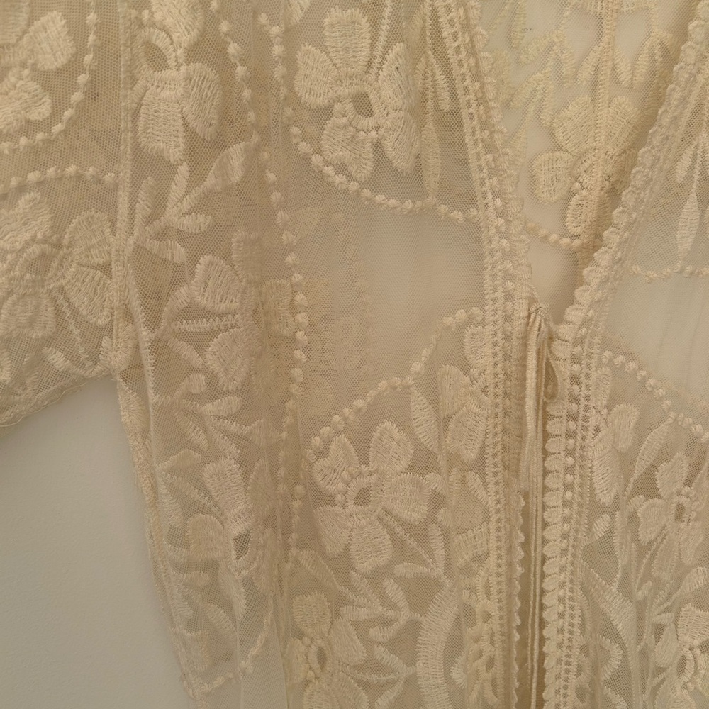 Chic Lace Swim Coverup in Cream - Picture 4 of 7